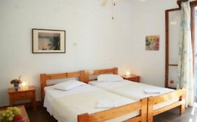 Avra Pension